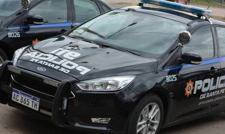 Robo, persecución, resistencia a la autoridad y detención en el centro de Gálvez