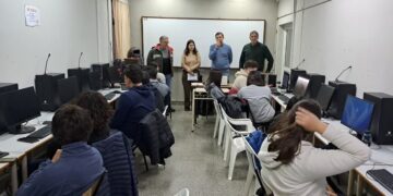 Por segundo año consecutivo, comenzó el curso «Más allá del código»