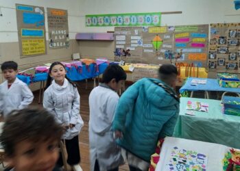 Todas las imágenes de la Feria de Ciencias, Arte y Tecnología de la escuela 6035