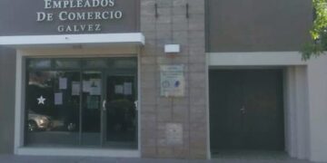 Empleados de comercio: acordaron un nuevo aumento y un bono, ¿de cuánto será el sueldo básico?
